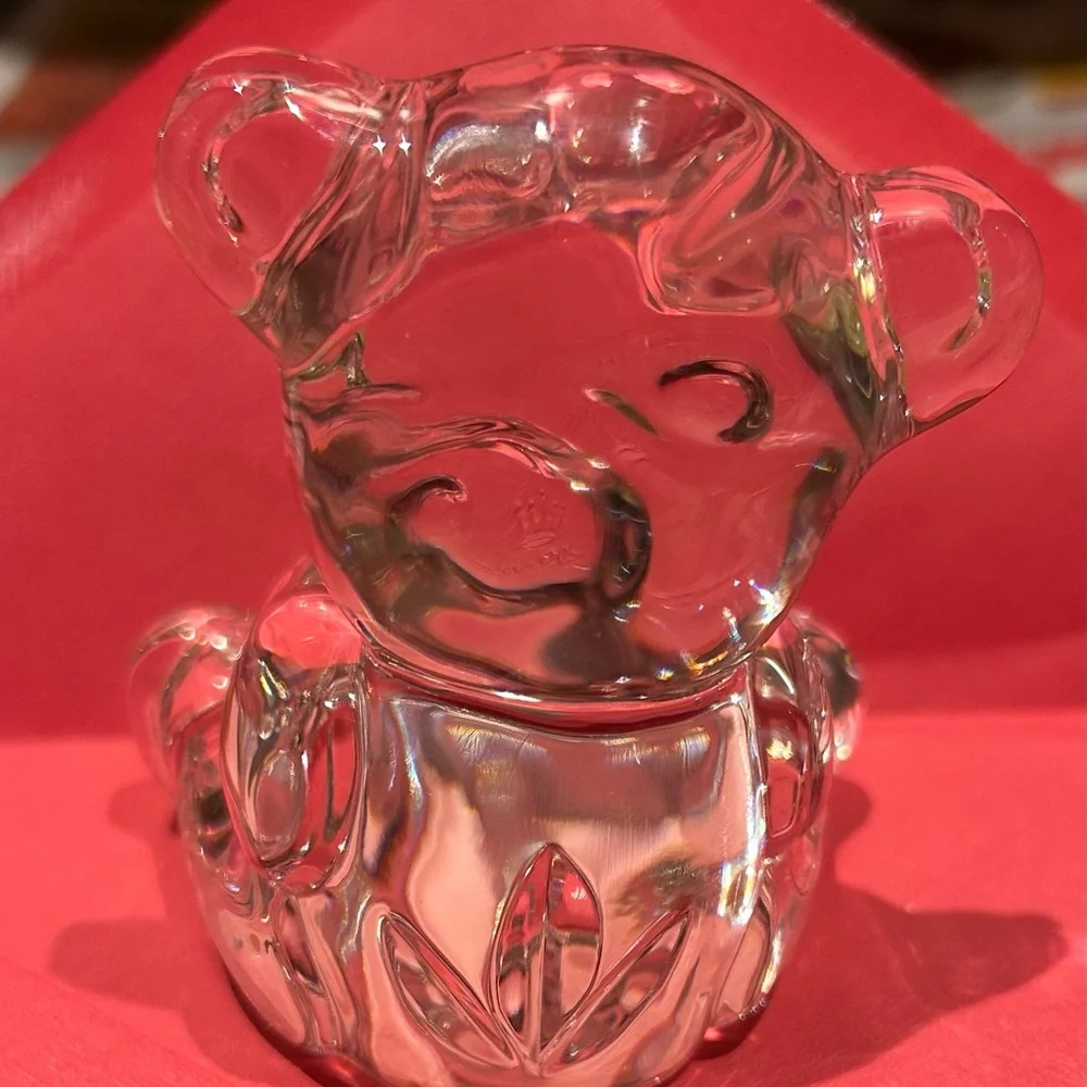 Beautiful Waterford Crystal Baby Bear Figurine. Great condition. Like new. - Picture 2 of 3